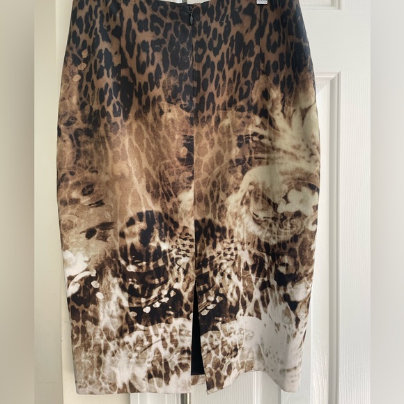 Ellie Tahari silk pencil skirt - Picture 2 of 6
